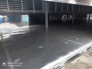 sàn thùng  xe hyundai 110xl  inox sáng bóng